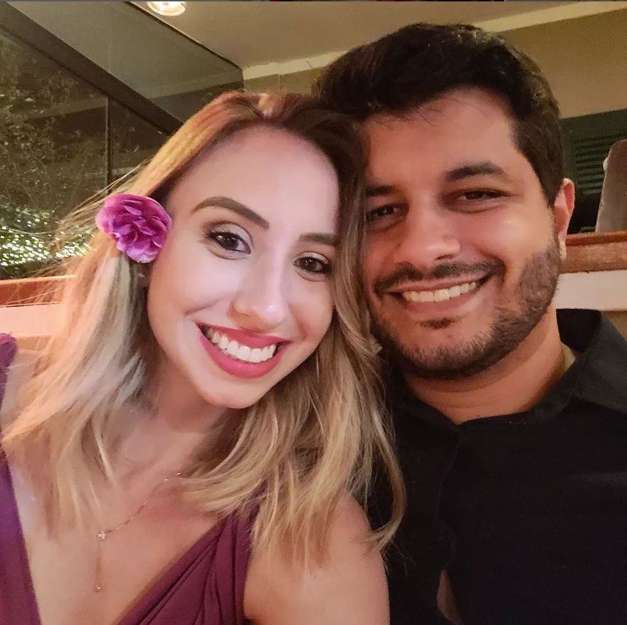 Foto do casal Ana Paula e Henrique