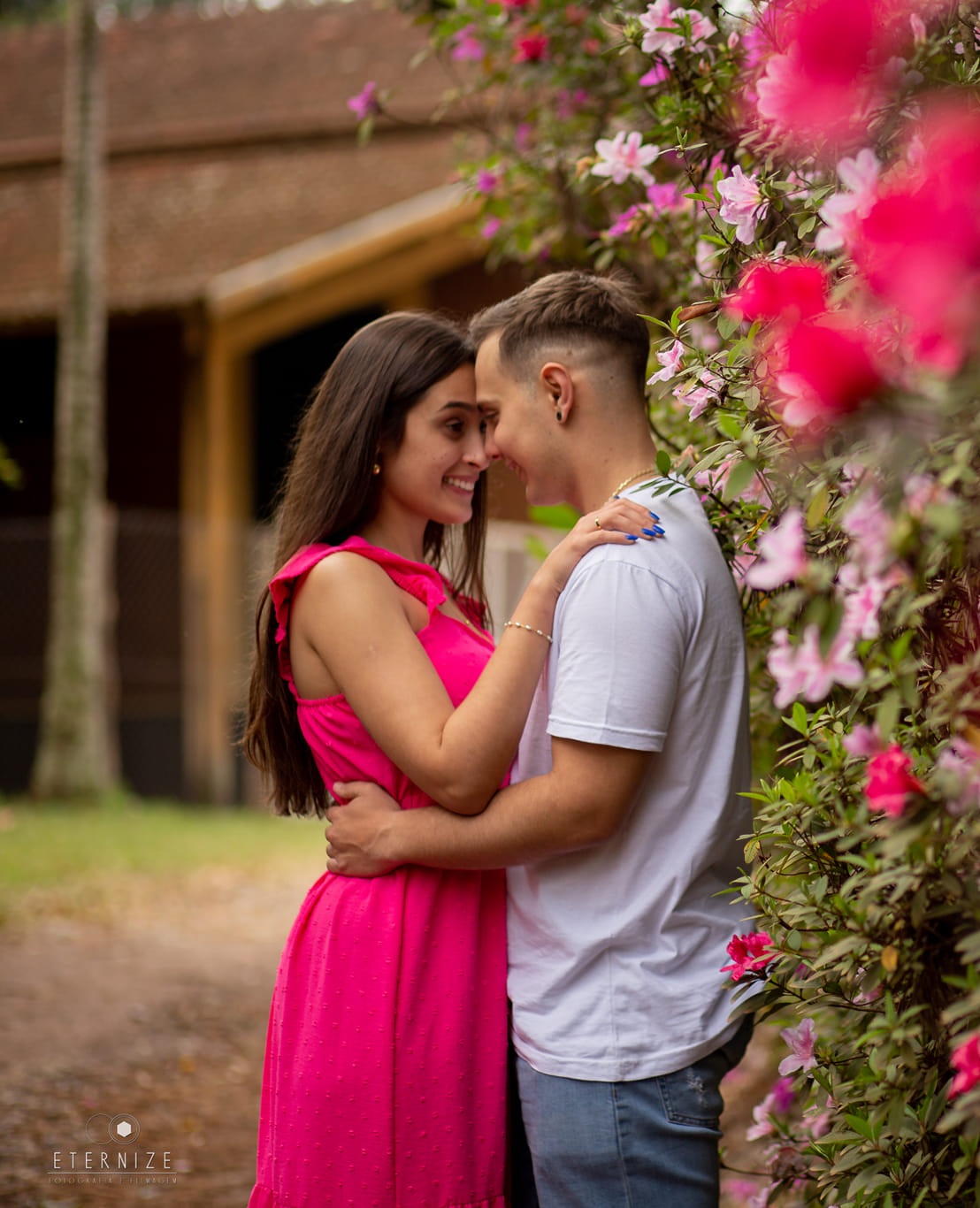 Foto do casal Gabi e Rafa